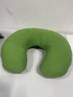 GREEN NECKREST
